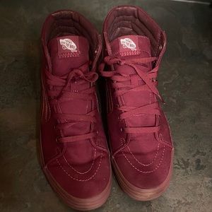 Barely worn SK8-Hi Mono canvas port royals